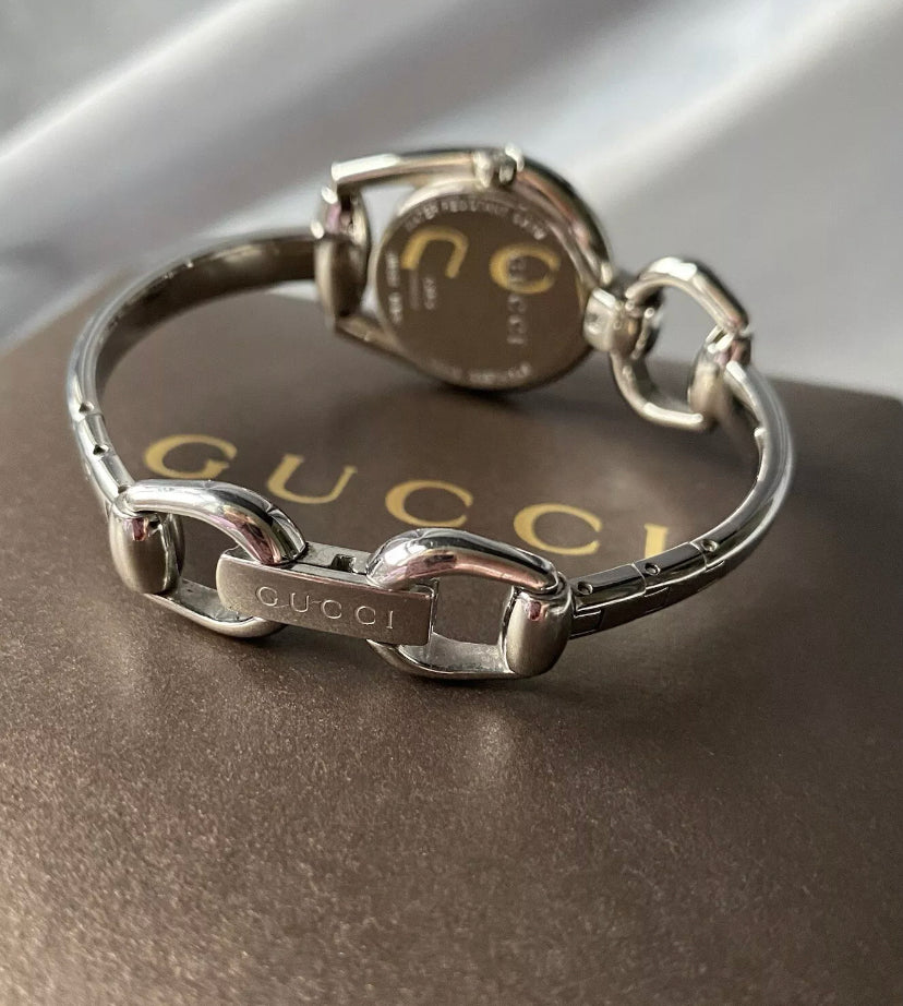 Gucci YA139506 Watch Horsebit Diamonds Stainless Steel Bangle Strap Ladies Watch Pre-loved