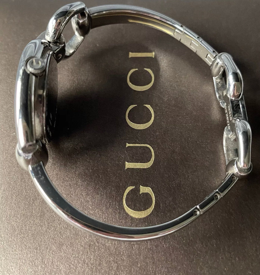 Gucci YA139506 Watch Horsebit Diamonds Stainless Steel Bangle Strap Ladies Watch Pre-loved