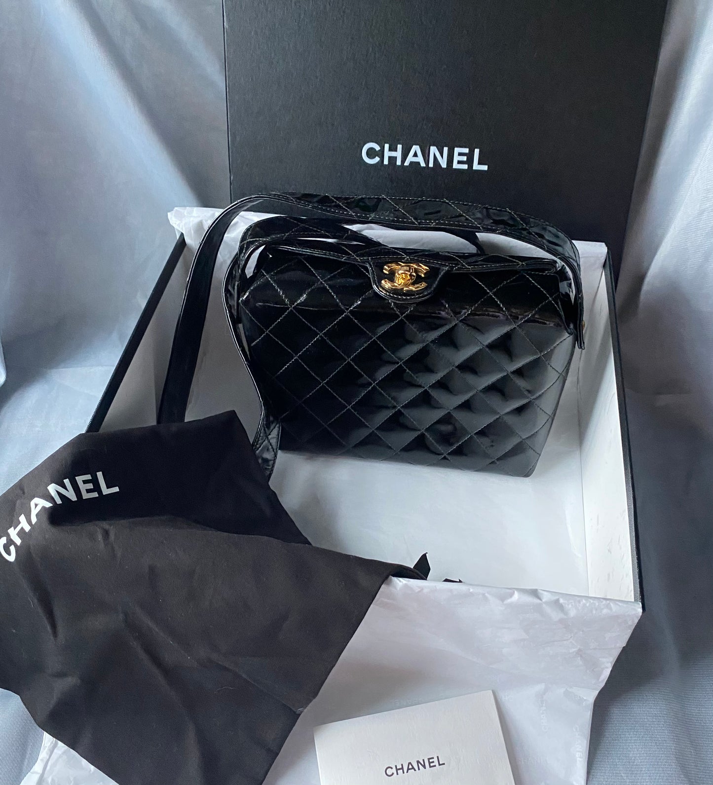 Chanel Shoulder Matelasse Bag Top Turn Lock Enamel Black Vintage Crossbody Bag