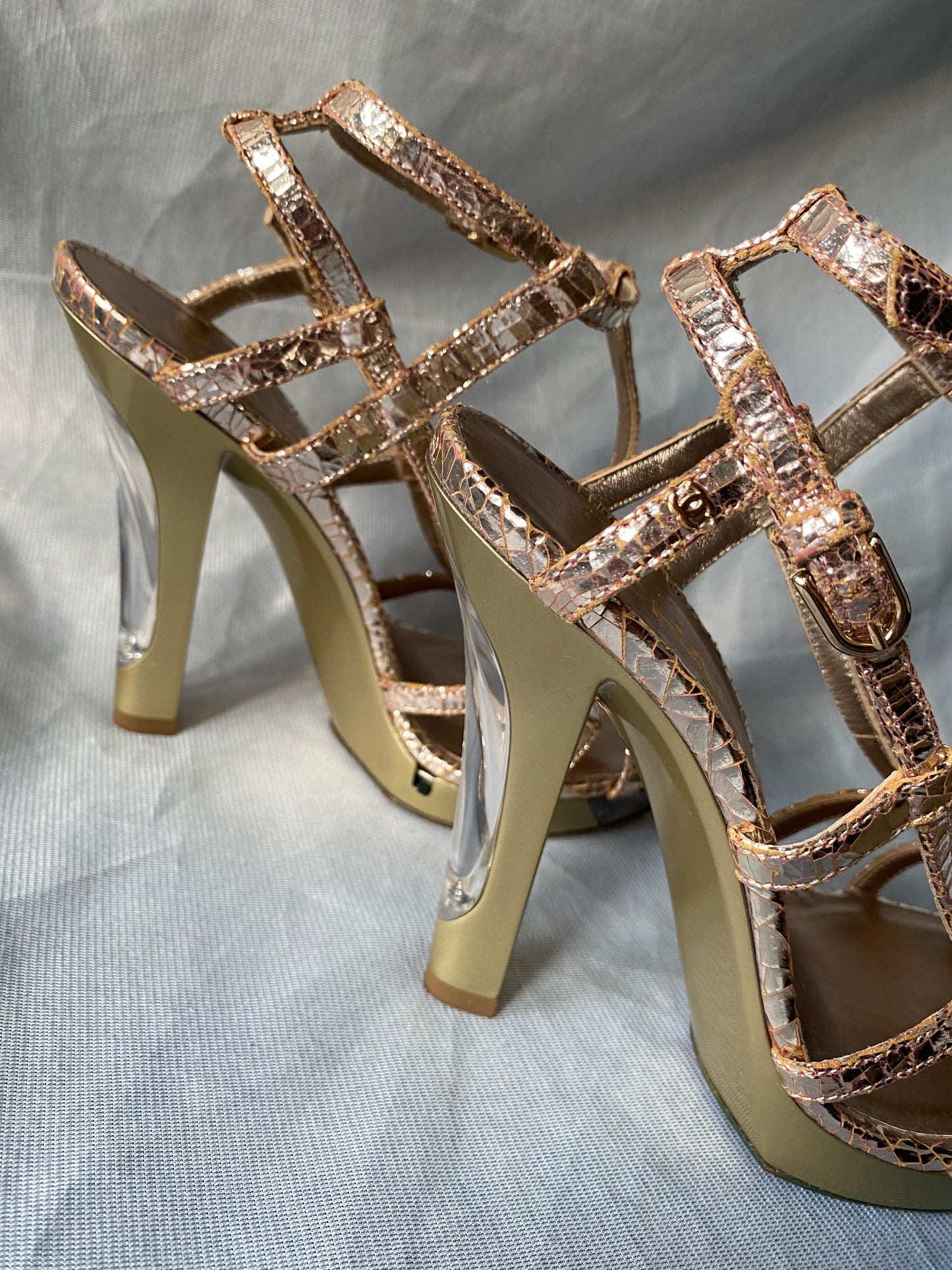 Chanel Rose Gold Sandals Cracked Leather Open Toe LED Light 36.5eu Cruise 2015