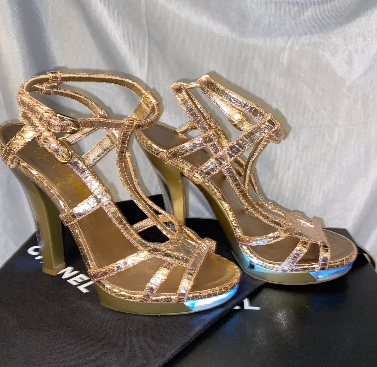 Chanel Rose Gold Sandals Cracked Leather Open Toe LED Light 36.5eu Cruise 2015